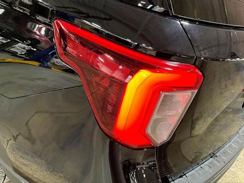 Certified 2022 Ford Explorer ST w/ Equipment Group 401A image 30