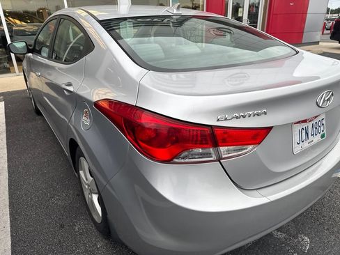 Used 2013 Hyundai Elantra GLS w/ Preferred Pkg FWD image 6