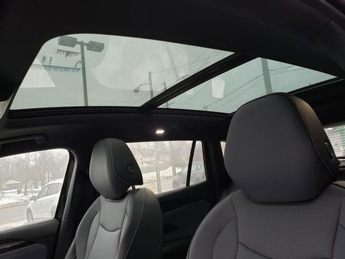 New 2026 Volkswagen Tiguan SE R-Line image 7