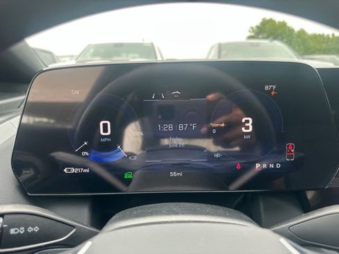 New 2026 Chevrolet Equinox EV LT FWD image 19