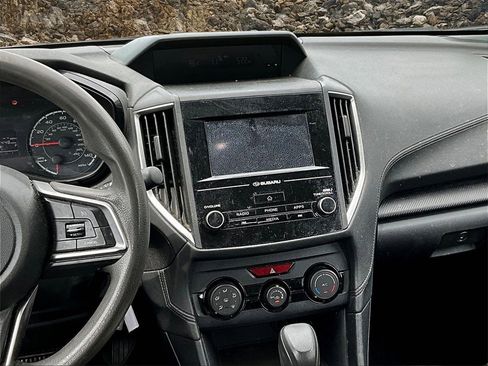 Used 2019 Subaru Impreza 2.0i image 6