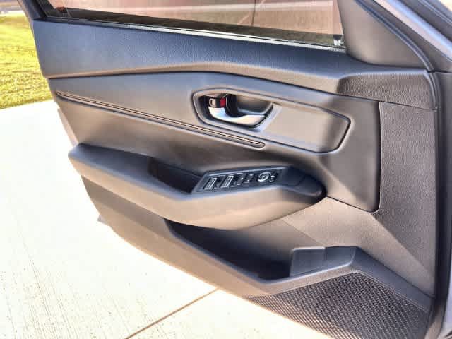 Certified 2025 Honda Accord SE image 30