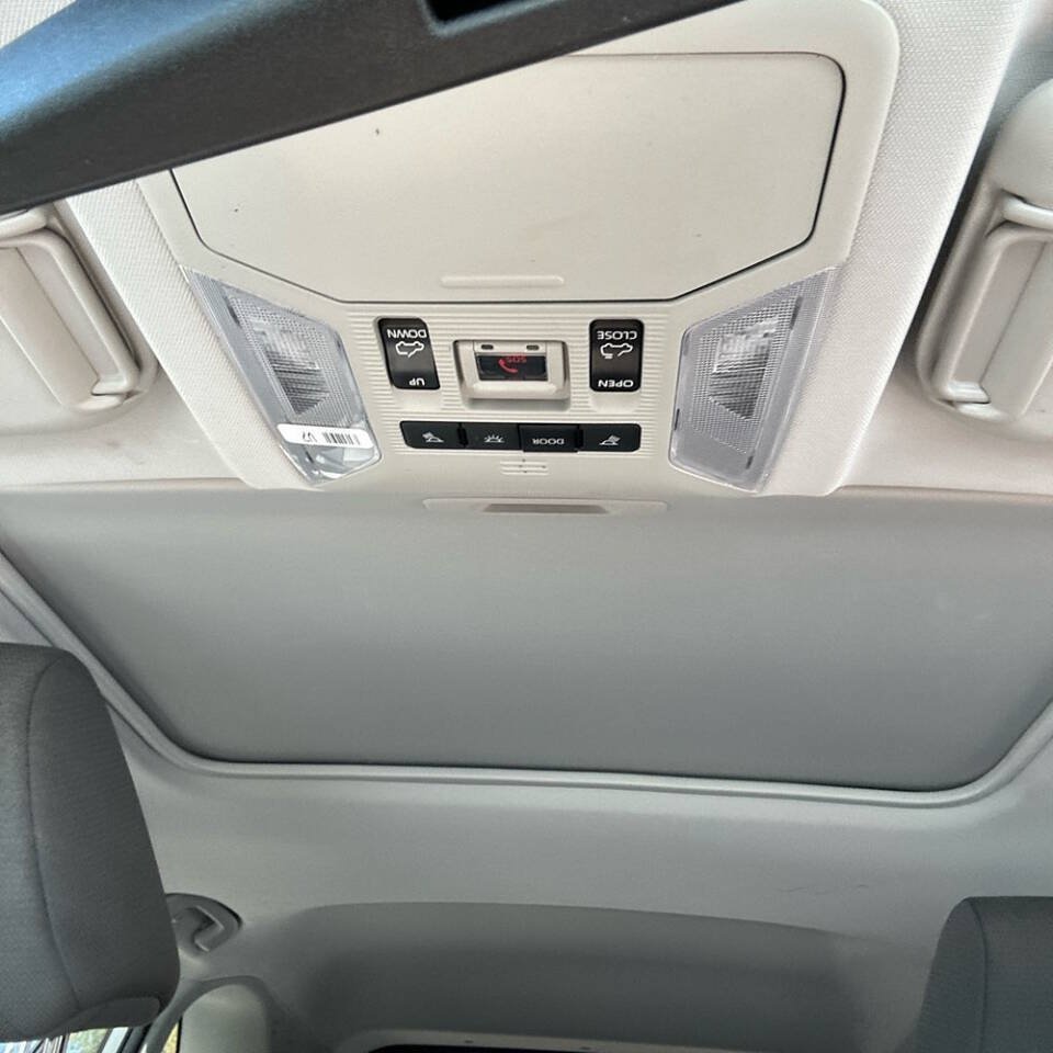 Used 2025 Toyota RAV4 XLE w/ Convenience Package FWD image 53
