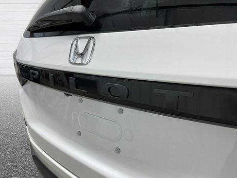 New 2025 Honda Pilot TrailSport image 5