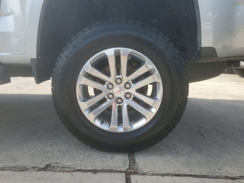 Used 2018 GMC Canyon SLT w/ Driver Alert Package image 7