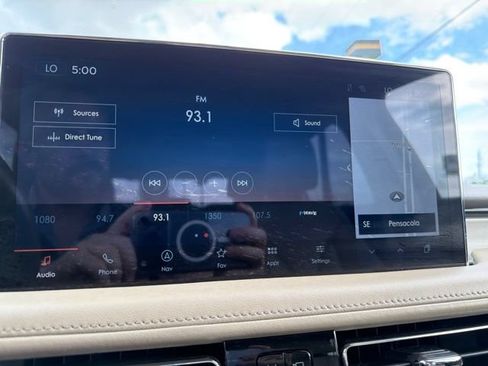 Used 2022 Lincoln Nautilus FWD w/ Premium Package image 17