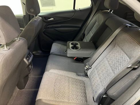 Used 2022 Chevrolet Equinox LT AWD/4WD image 28