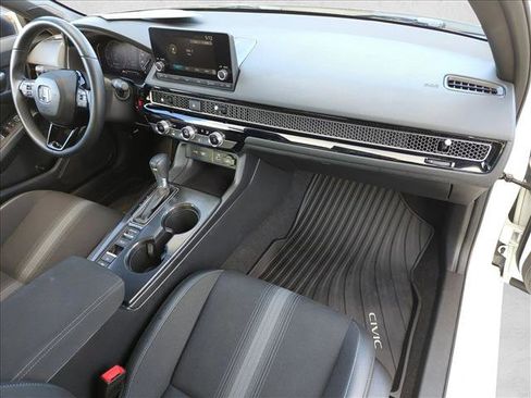 Used 2023 Honda Civic Sport image 20