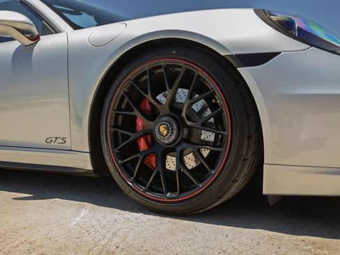 Used 2015 Porsche 911 Cabriolet image 14