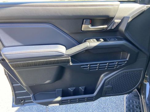 New 2026 Toyota 4Runner 4WD image 14