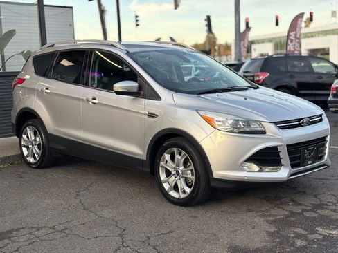 Used 2015 Ford Escape Titanium w/ Equipment Group 301A image 4