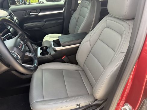 Used 2026 GMC Terrain Elevation FWD image 18