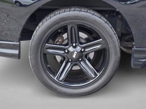 Used 1999 Ford F150 Lightning image 9