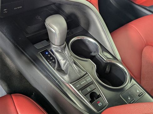 Used 2019 Toyota Camry XSE image 20