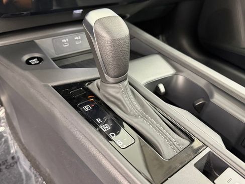Used 2026 Nissan Sentra SV w/ Floor Mat Package FWD image 30