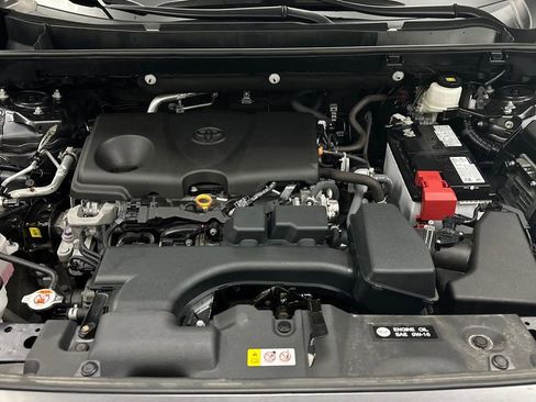 Used 2023 Toyota RAV4 LE AWD/4WD image 11