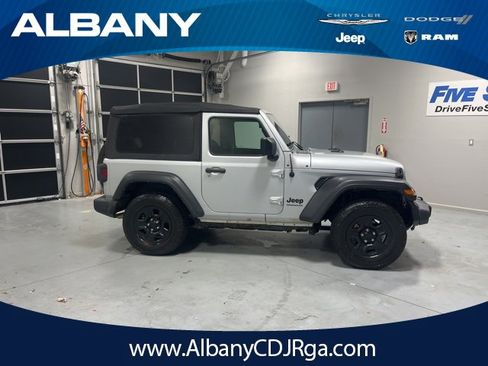 Used 2022 Jeep Wrangler Sport image 1