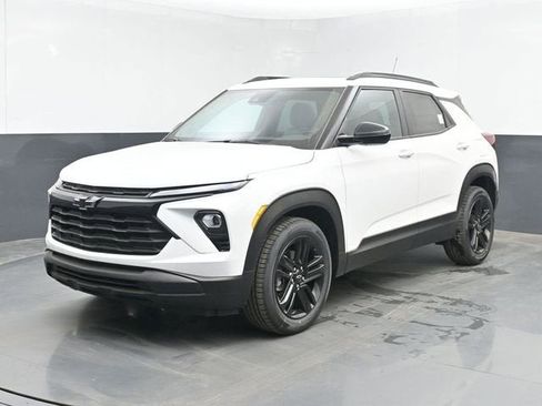 New 2026 Chevrolet TrailBlazer LT w/ Midnight Edition FWD image 10