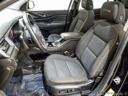 Used 2020 GMC Acadia AT4 image 9