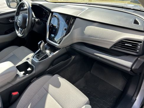 Used 2025 Subaru Outback Premium w/ Popular Package #1A image 13