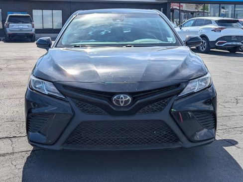 Used 2020 Toyota Camry SE FWD image 10