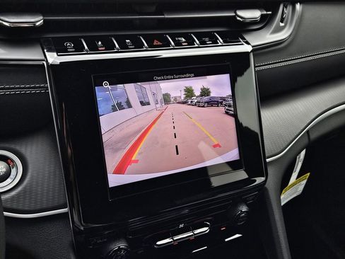 New 2026 Jeep Grand Cherokee Laredo image 19