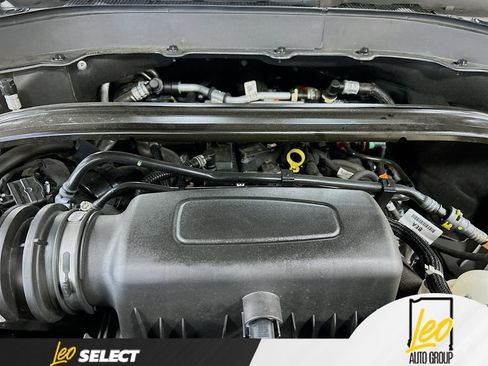 Used 2022 Ford Explorer Limited w/ Equipment Group 301A AWD/4WD image 35