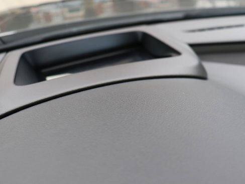 Used 2015 Audi A8 4.0T w/ Luxury Package image 27