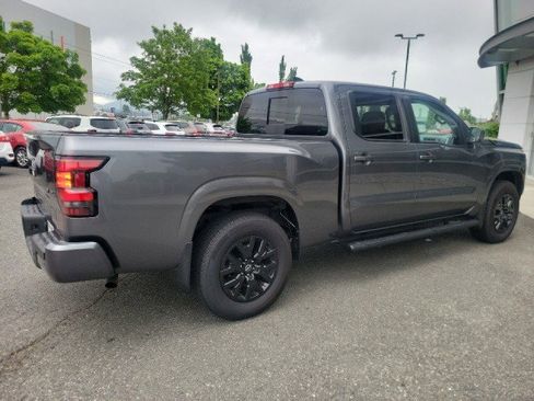 Used 2023 Nissan Frontier SV w/ Technology Package AWD/4WD image 3