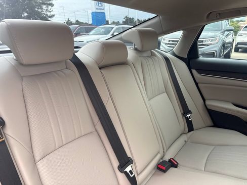 Certified 2022 Honda Accord Touring image 33