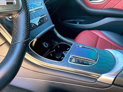 Used 2021 Mercedes-Benz GLC 300 image 14