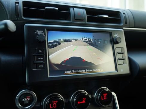 Used 2023 Toyota GR86 Premium image 21