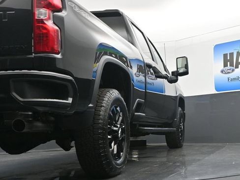 New 2026 Chevrolet Silverado 2500 Custom w/ Custom Convenience Package image 19