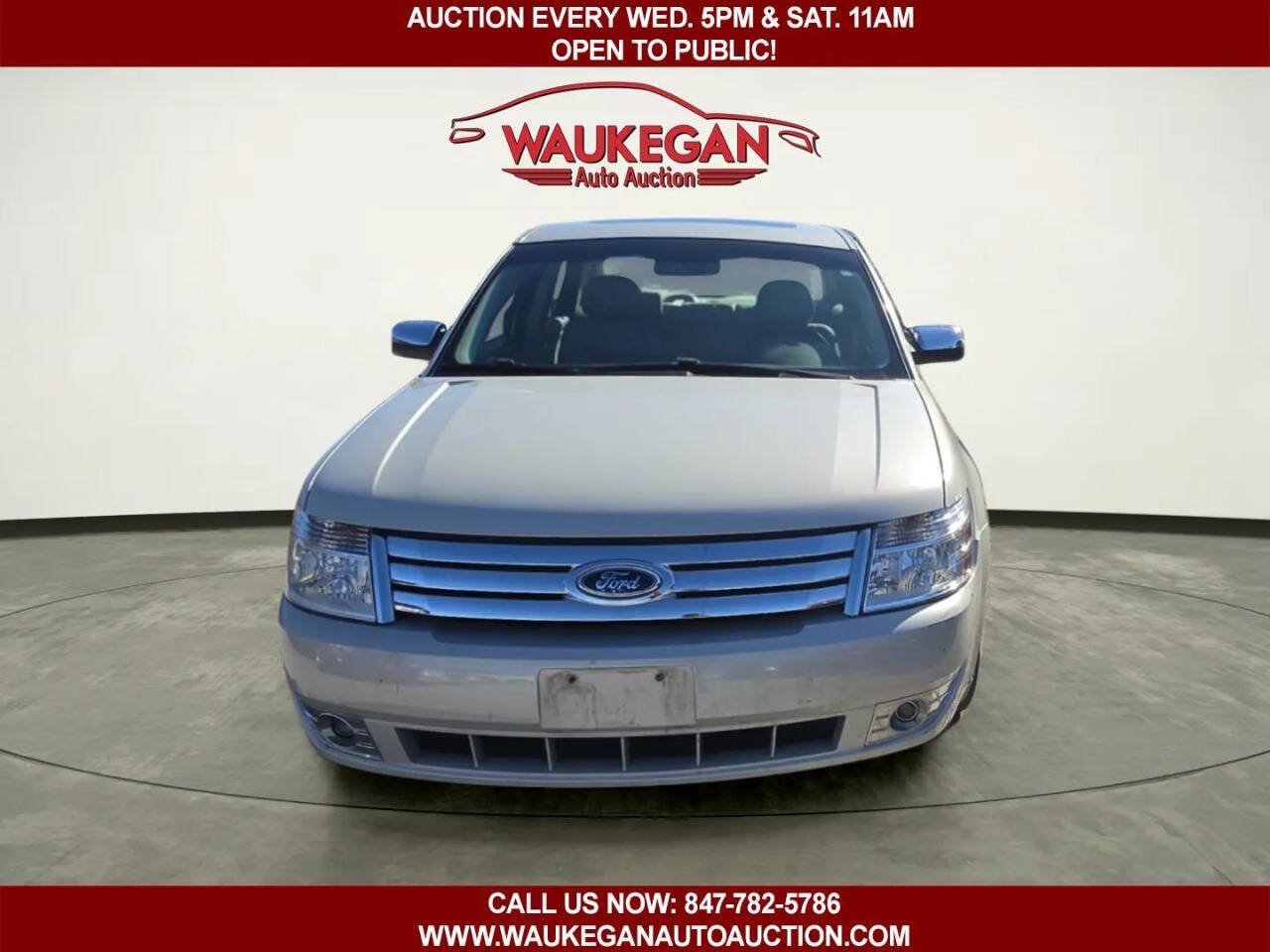 Used 2008 Ford Taurus Limited FWD image 2