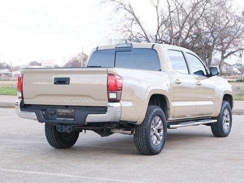 Used 2019 Toyota Tacoma SR5 image 12