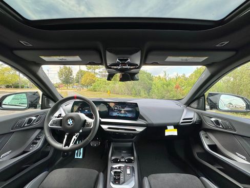 New 2026 BMW M235i xDrive w/ Technology Package image 2