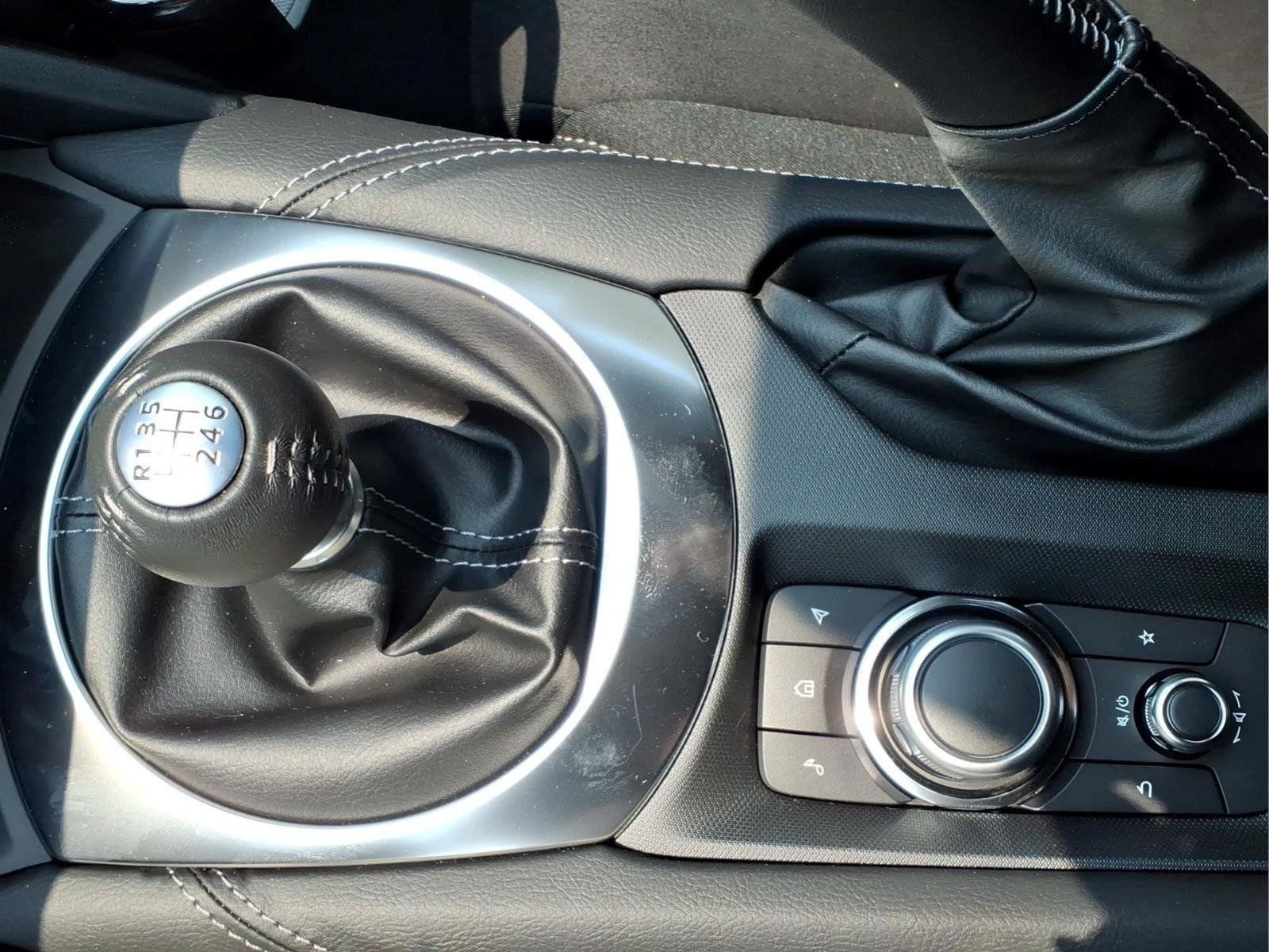 New 2026 MAZDA MX-5 Miata Club w/ Interior Package RWD image 23