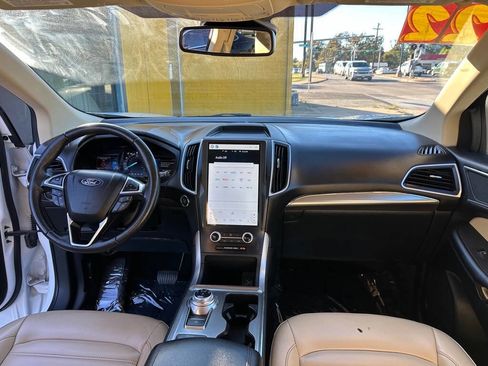 Used 2022 Ford Edge SEL w/ Convenience Package image 14
