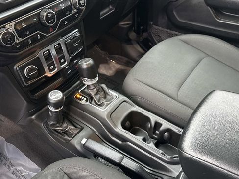 Used 2023 Jeep Wrangler Sport S image 6