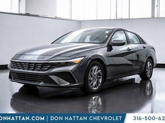 Used 2024 Hyundai Elantra SEL video 1