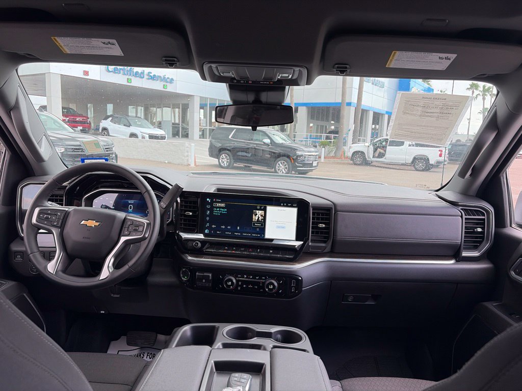 Used 2025 Chevrolet Silverado 1500 LT RWD image 12