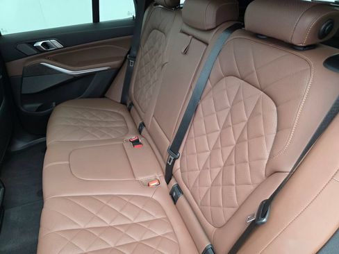 Used 2025 BMW X5 sDrive40i RWD image 16