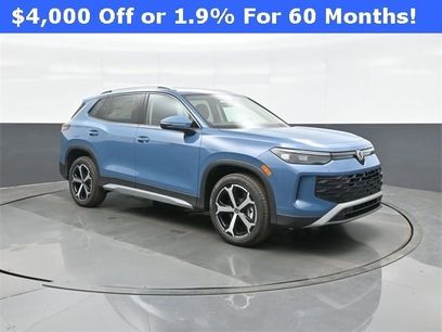 New 2026 Volkswagen Tiguan SE