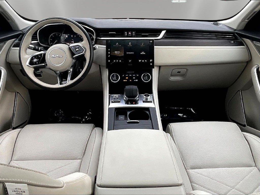 Used 2022 Jaguar F-PACE S AWD/4WD image 7