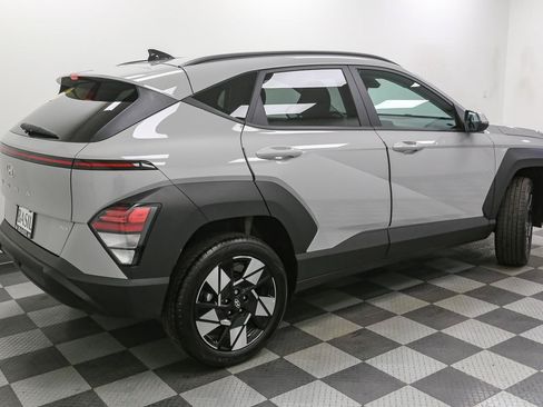 Used 2025 Hyundai Kona SEL AWD/4WD image 8