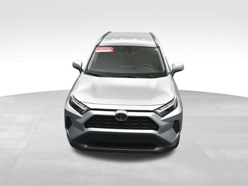 Used 2024 Toyota RAV4 XLE FWD image 37