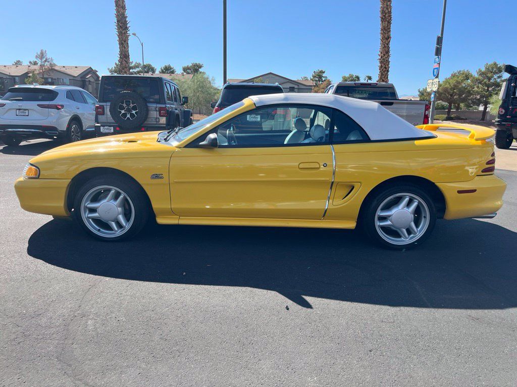 Used 1994 Ford Mustang GT RWD image 9
