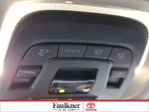 Certified 2025 Toyota Corolla Cross XLE image 25