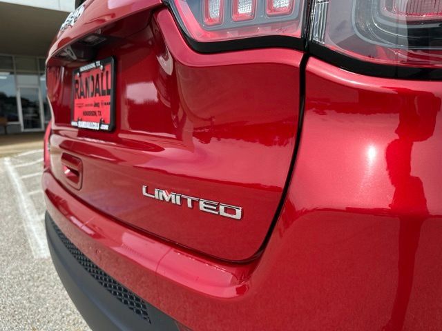 Certified 2025 Jeep Compass Limited AWD/4WD image 48