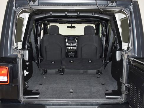 Used 2023 Jeep Wrangler Sport S image 29